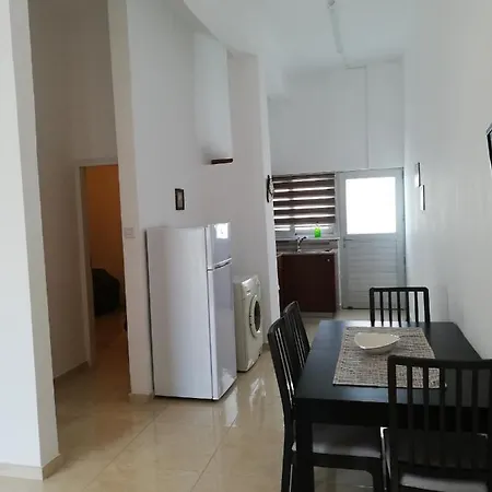 Kashis 1 Apartment *